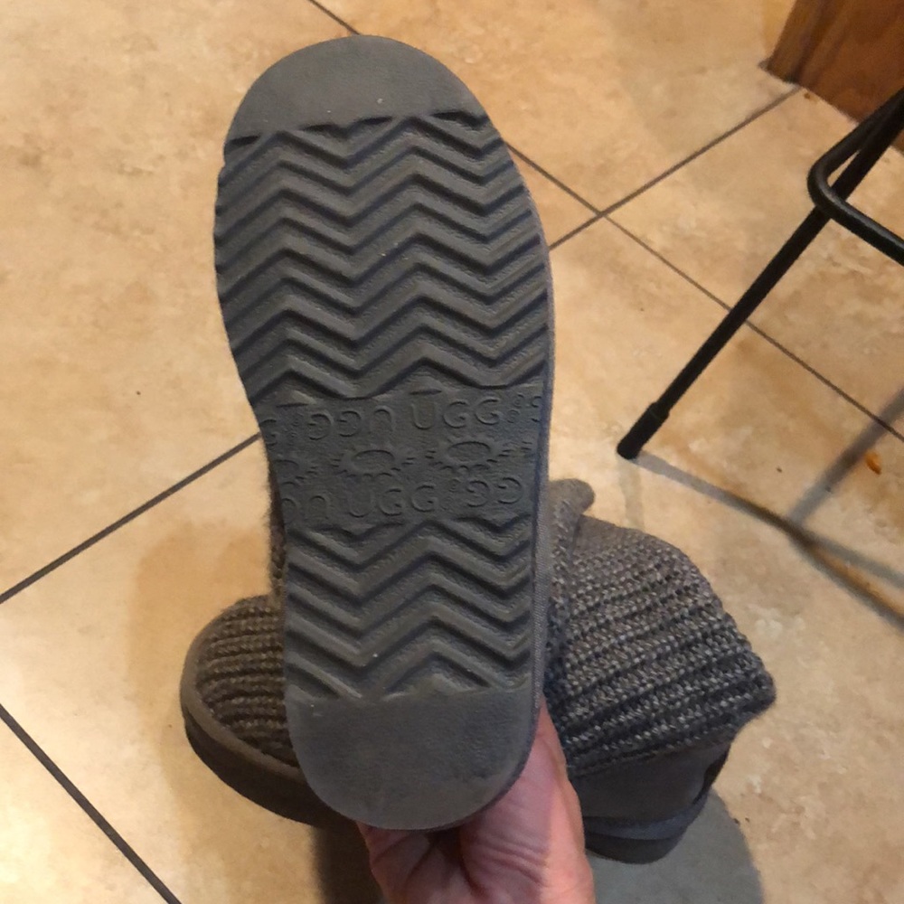 UGG boots size 5 - Picture 9 of 9